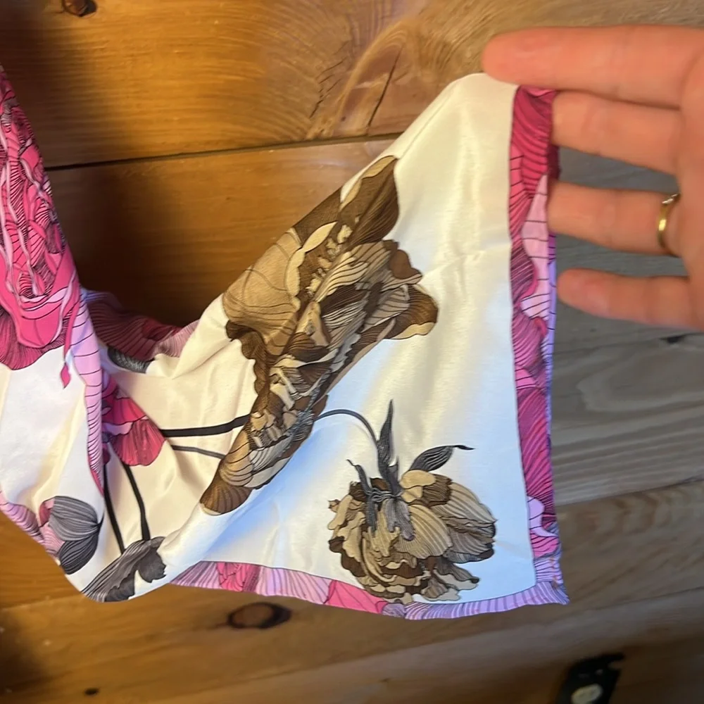 Carlisle Floral Pink Brown‎ Scarf 20 wide by 58 inch long no material tag soft